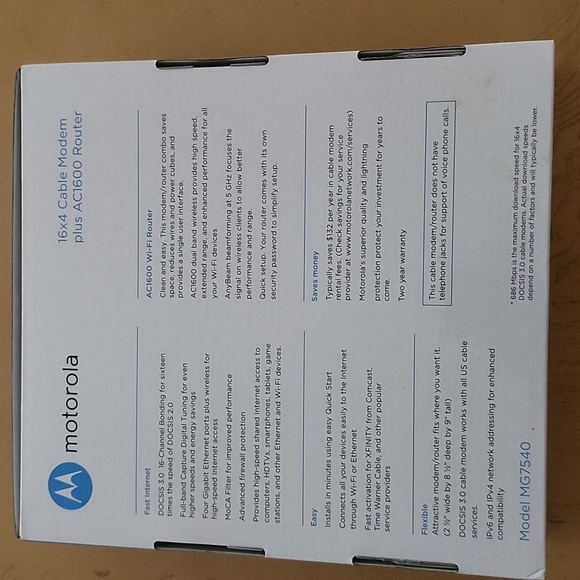 Motorola 16X4 Cable Modem Plus AC1600 Router - Picture 2 of 4